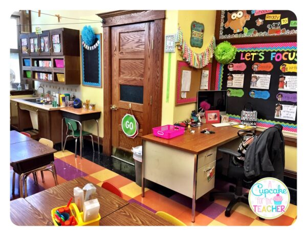 Classroom Tour - A Cupcake for a Teacher